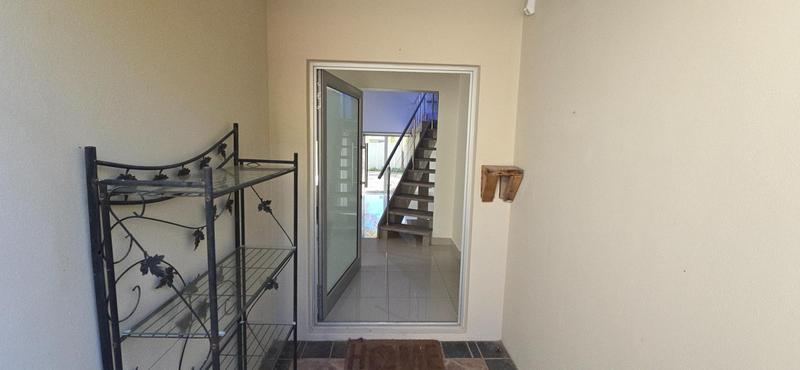 To Let 4 Bedroom Property for Rent in Steynsrust Western Cape